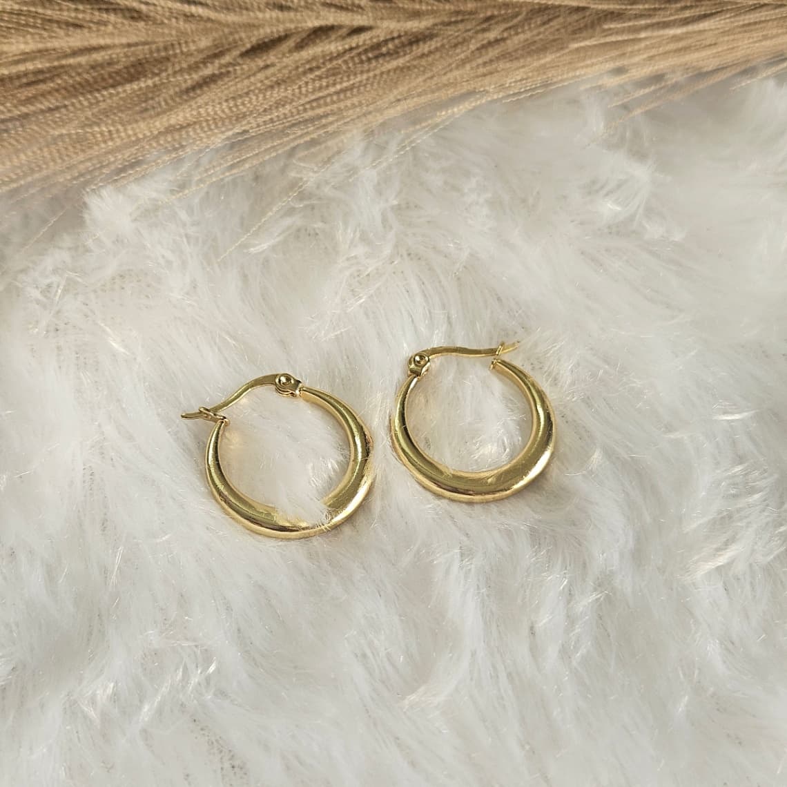 Anti-Tarnish Round Hoops