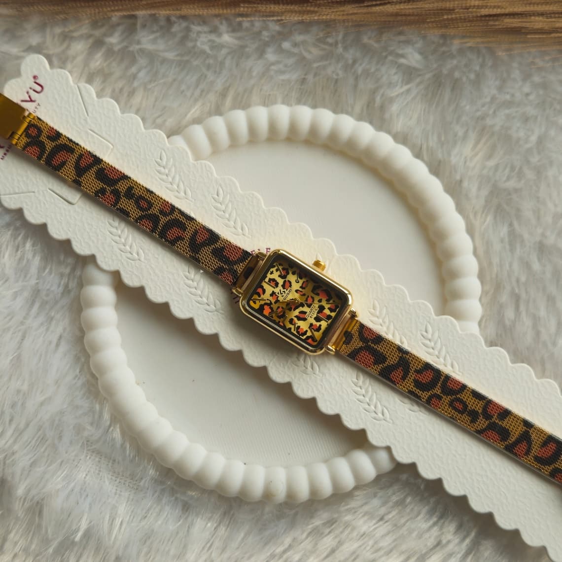 Cheetah Metal Strap Watch 