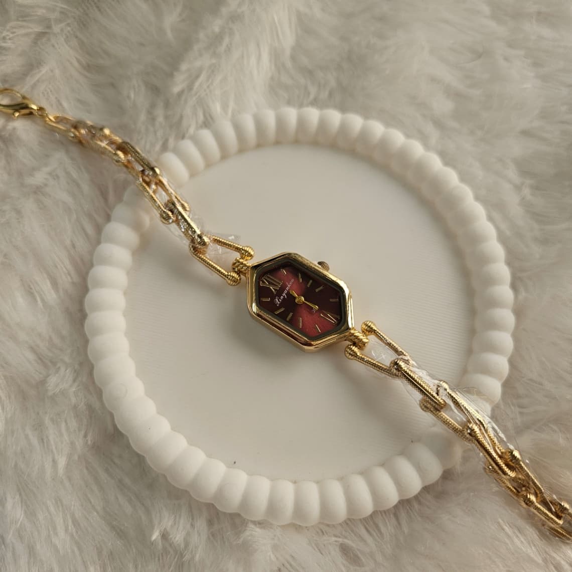 Loop Chain Watch Anti-Tarnish Red
