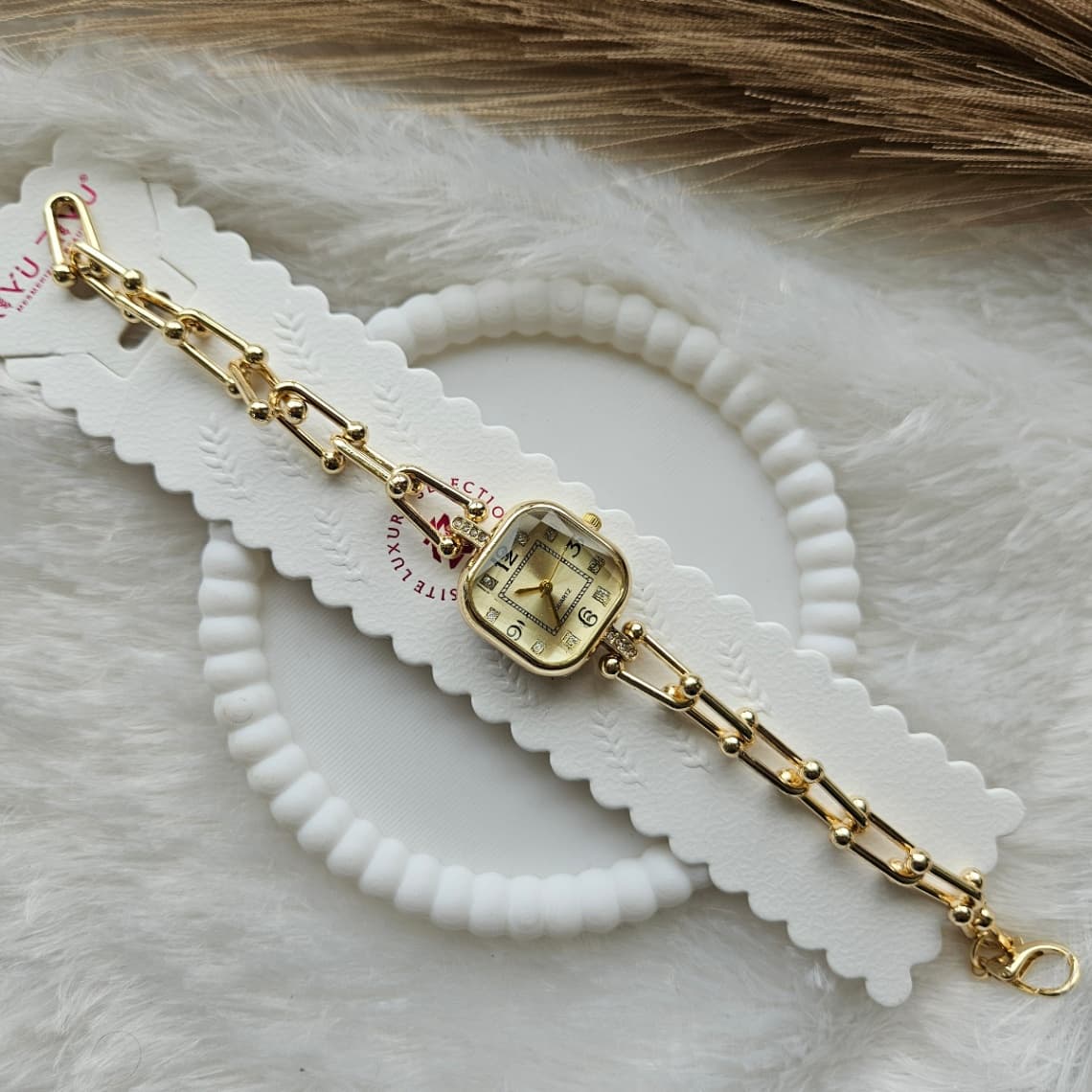 Anti-Tarnish Loop Chain Square Dial Watch Cream  