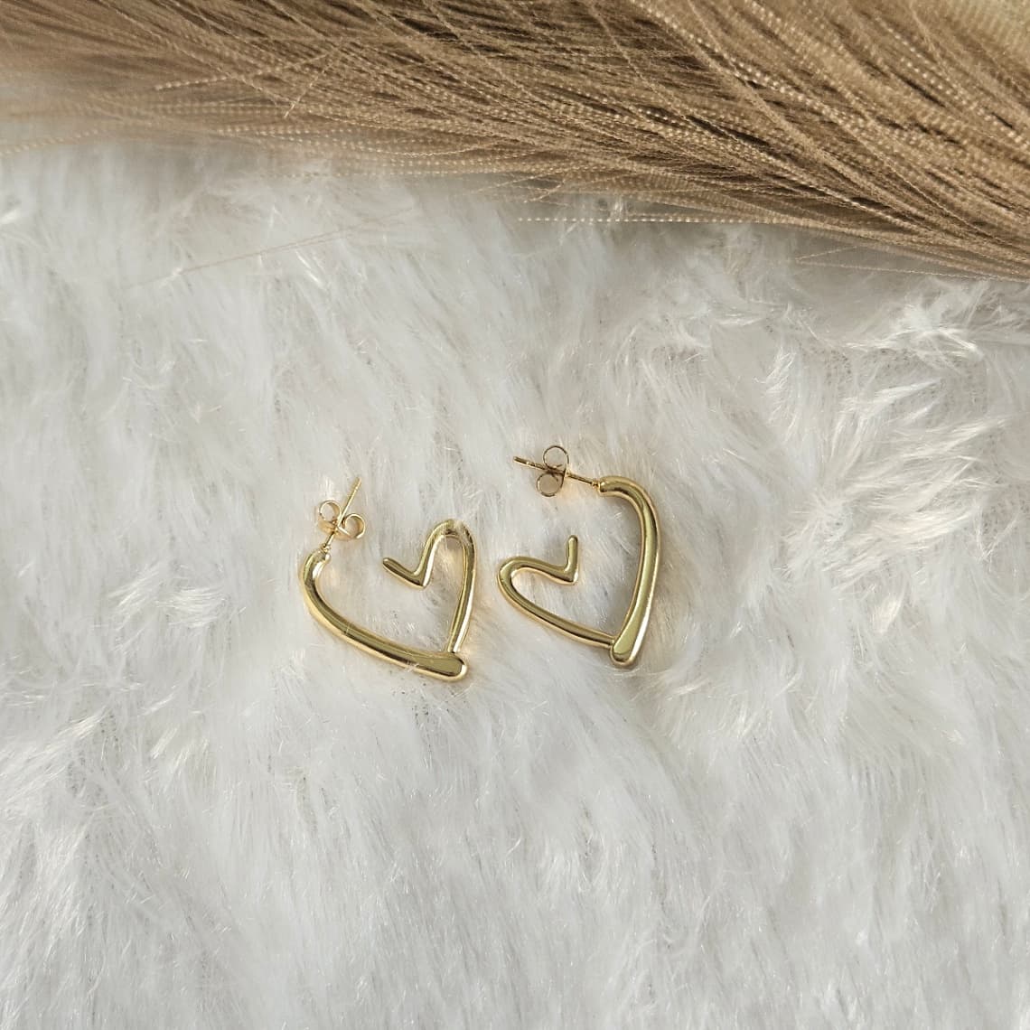 Anti-Tarnish Heart Hoops — image 2