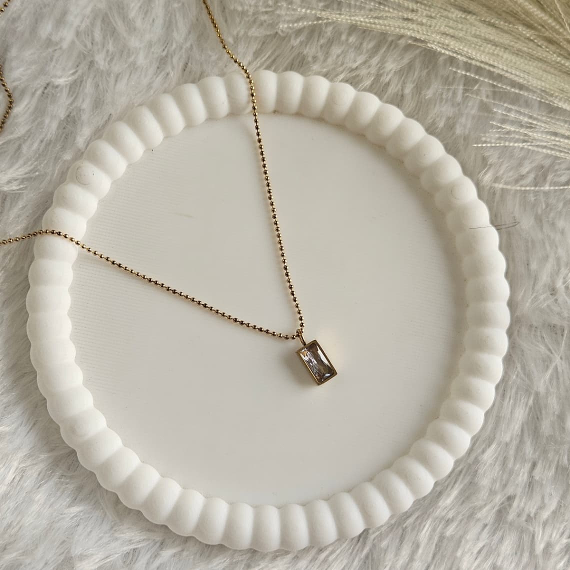 Diamond like Pendant — image 2
