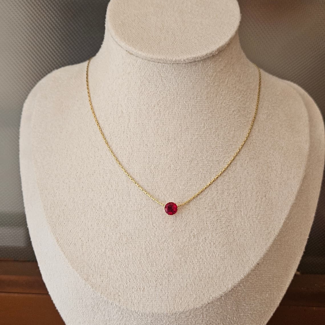 Red Solitaire Pendant — image 2