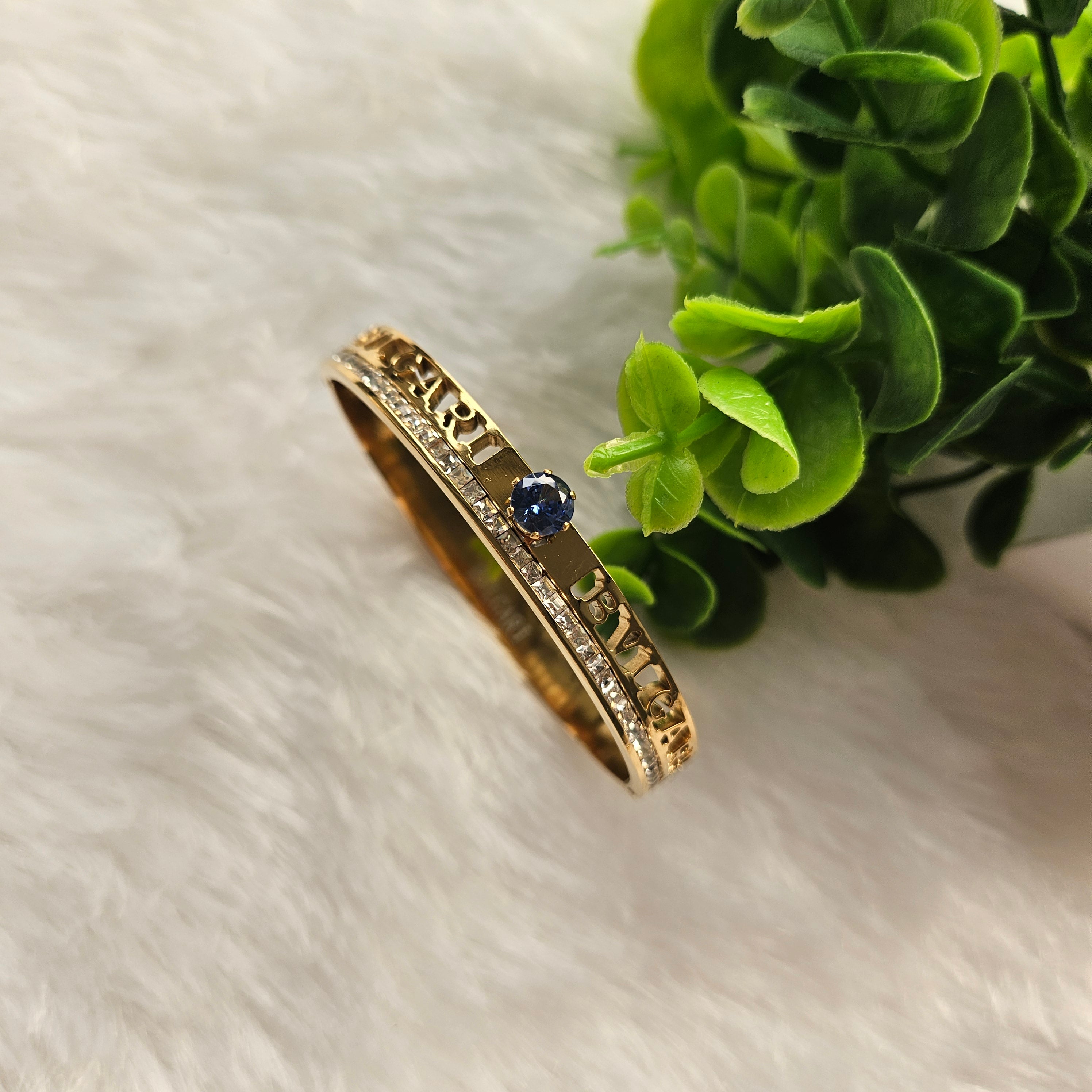 Test product) Do not order - Bangle Bracelet with Blue and White stones